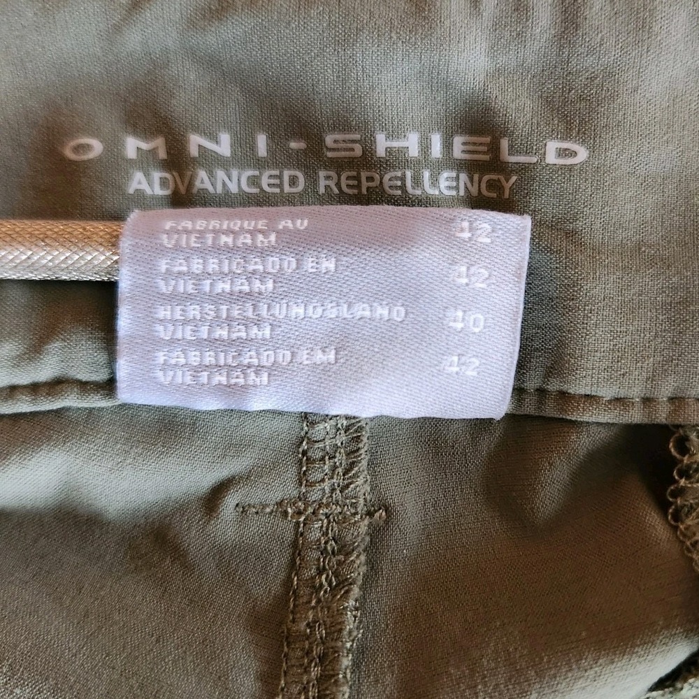 Columbia Womens Omni Shield Advanced Repellency Capris Long Shorts Sz 10 Green - Picture 13 of 16
